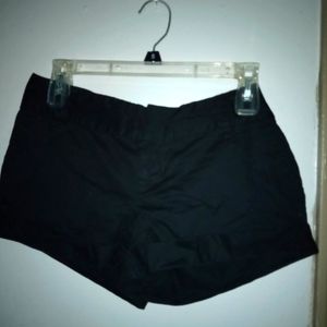 it's black shorts size 7